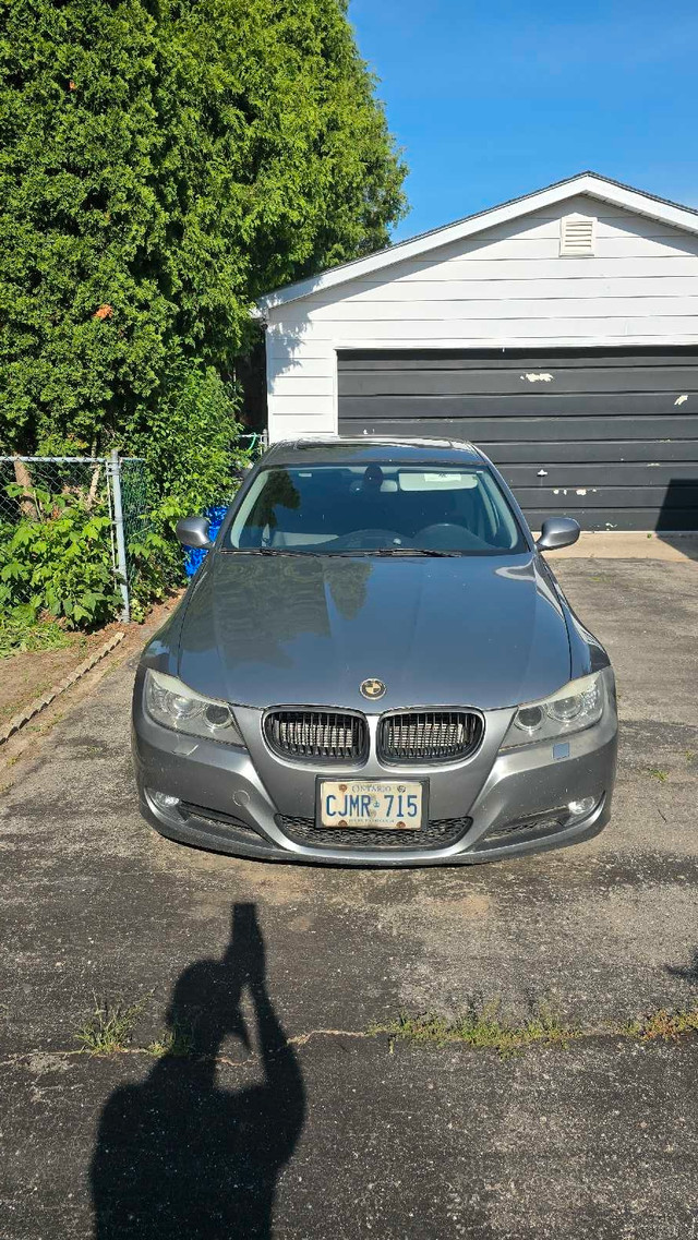 2011 BMW 328i Drive *NEED GONE* in Cars & Trucks in London - Image 4