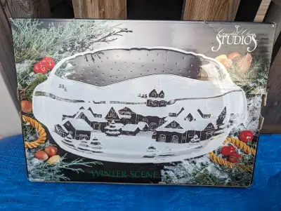 A NEW Christmas scene plate. Beautiful glass plate so detailed , View more