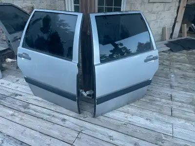 - Front and rear doors from a Volvo 850. - Silver, in good condition, no dents or serious scratches....