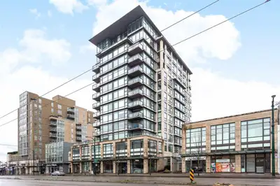Bright and beautiful condo in The Zone, a concrete building in super central location just steps to...