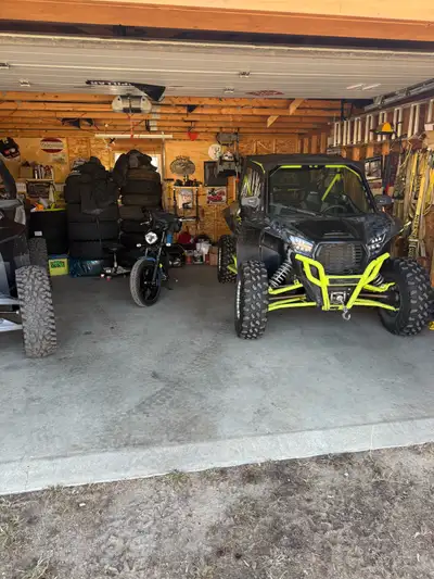 2021 KRX 1000 - full cab , heat , spare tire rack all completed when new 3000 kms