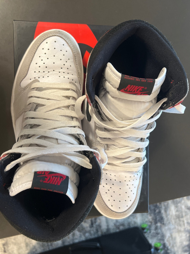 Jordan 1 Retro High Light Smoke Grey Size 9.5 in Men's Shoes in Hamilton - Image 2