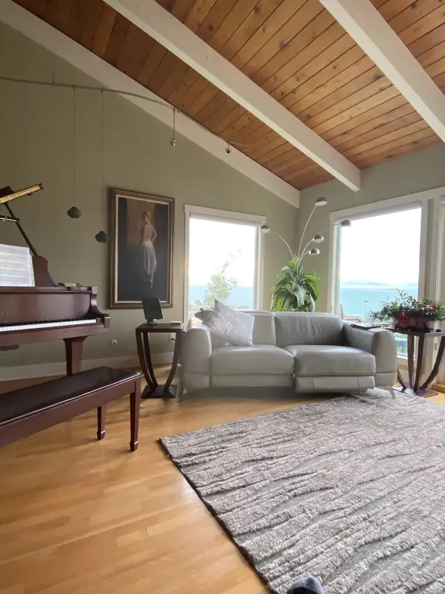 Victoria - oak bay - house with amazing views  in British Columbia in Canada - Image 6