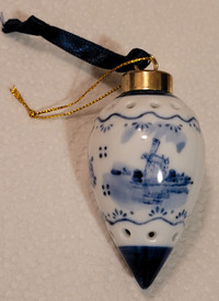 Vintage Delft Holland Dutch Dripball Ceramic Christmas Ornament