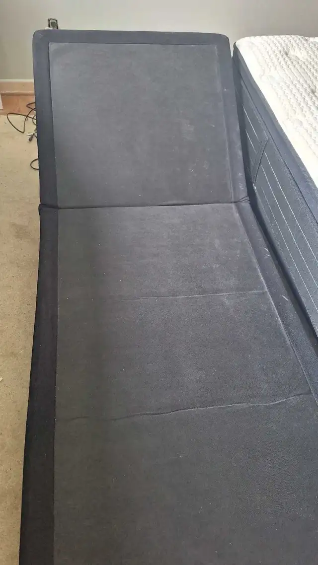 LEVA queen adjustable split bed & mattresses and sheets in Beds & Mattresses in Oshawa / Durham Region - Image 7