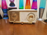 Vintage 1940's AM Radio General Electric