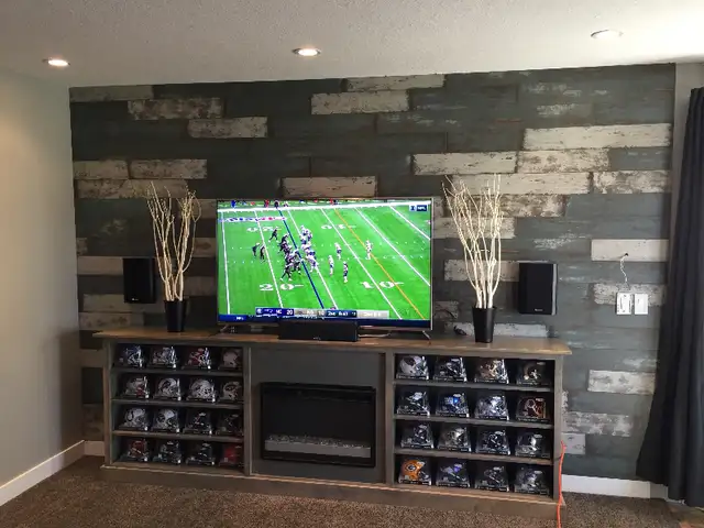 Expert flooring installer & tile setter.64628636614403124