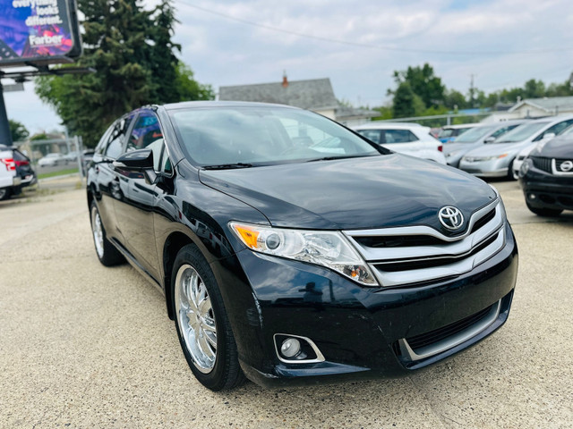 Toyota venza XLE in Cars & Trucks in Edmonton