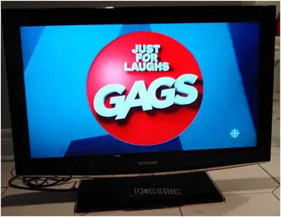 SAMSUNG HD TV 32” - $30, View more