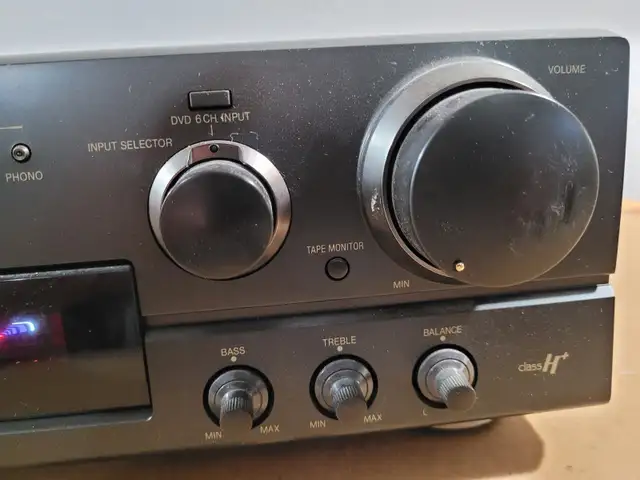 Technics SA-AX540 Stereo Receiver in Stereo Systems & Home Theatre in Oakville / Halton Region - Image 5