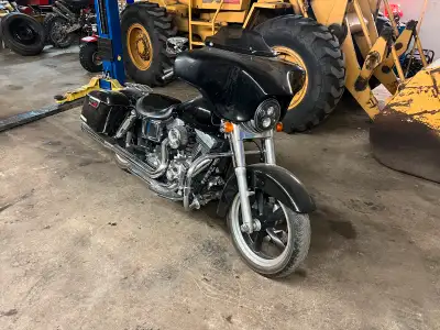 2012 Harley Davidson Switchback Bagger Motor built at 120k, cam & head work. Vance & hines pipes, bl...