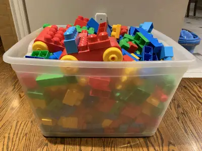 Colourful large building blocks for kids Plastic box in the pictures is not included Dimension of th...