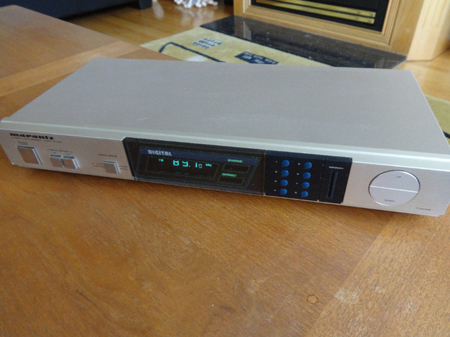Marantz ST440 Vintage Stereo Synthesized Tuner AM/FM for sale in Stereo Systems & Home Theatre in Markham / York Region - Image 2