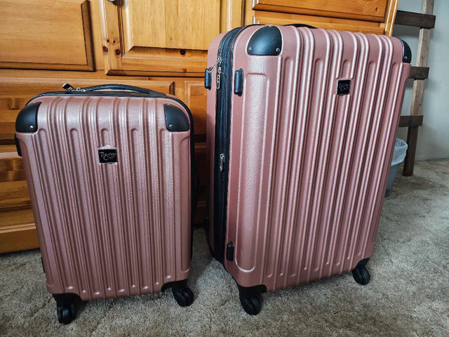 Travelers Club hard shell luggage  in Storage & Organization in Penticton - Image 2