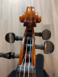 Violin- like new. Perfect condition.