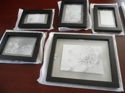 NEW 5 PIECE Floating Picture Frame Set, View more