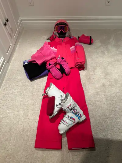 Girls size 7 Obermeyer Ski Suit with I-Grow stitching. Rossignol Fun Girl 21.5 ski boots. Smith Zoom...