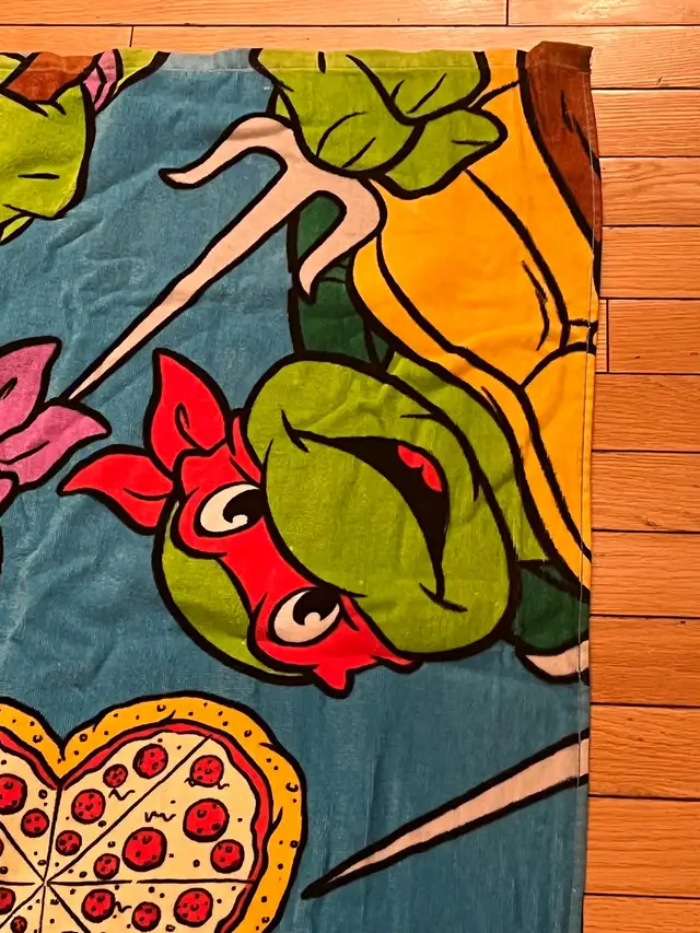 Retro TMNT Teenage Mutant Ninja Turtles Beach Shower Towel in Bathwares in Ottawa - Image 4