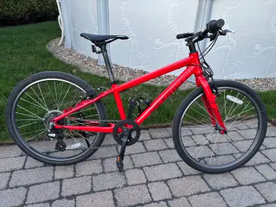 Vélo Devinci 24 pouces, View more