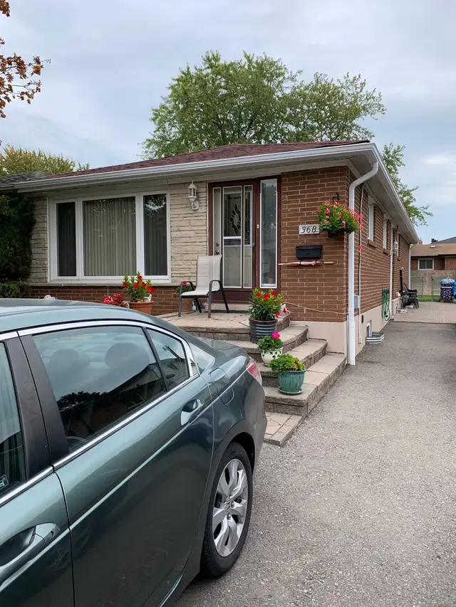 $100 parking spot Mississauga