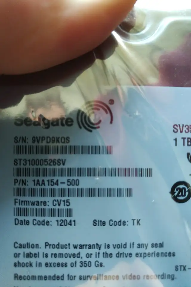 Seagate 1 TB  3.5" Internal Hard Drive  in System Components in London - Image 3