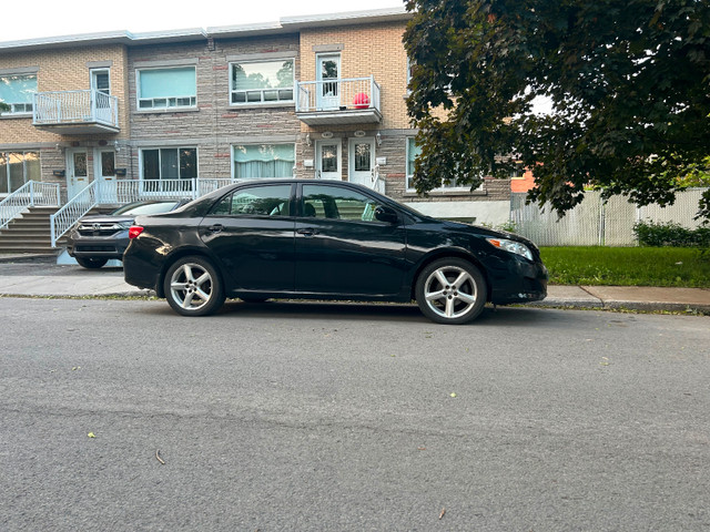 Toyota Corolla 65000km toute équipée dans Autos et camions  à Ville de Montréal