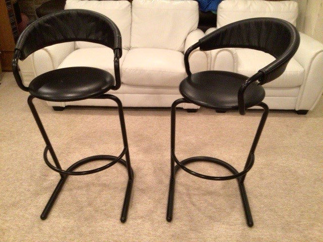 Two Swivelling Bar Stools in Chairs & Recliners in Winnipeg - Image 2