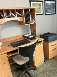 Desk/hutch/filing cabinet