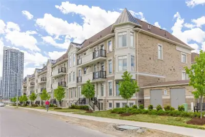 - The property is a 2 bedroom and 2 washroom modern townhome. - It is located near downtown Mississa...