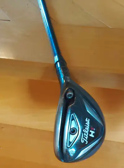 Titleist 916H Hybrid, 27°/5, RH, Stiff or Ladies Flex, View more