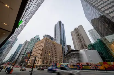 Live in luxury at the prestigious Rosewood Hotel Georgia with this beautifully furnished 2-bedroom,...