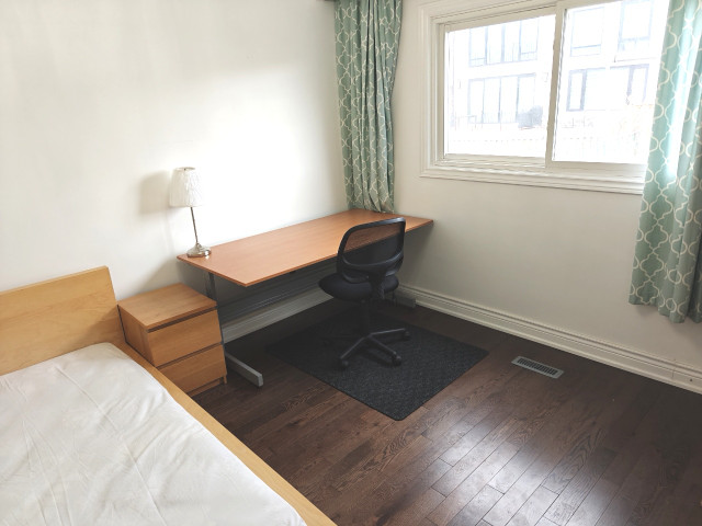 Room for Rent in Room Rentals & Roommates in City of Toronto