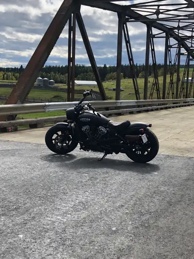 Own a piece of iconic American motorcycle history with this Indian Scout Bobber! This used motorcycl...