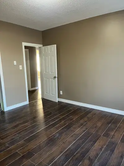 Private Room for Rent – Downtown Prescott, Ontario One private room available in a convenient downto...