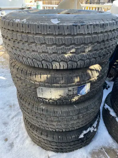 We are selling a full set of BFGoodrich Long Trail T/A tires, mounted on steel rims, size 265/70 R16...