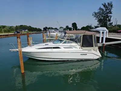 Vintage Rinker 260 Vee Low hours on motor. Just no time to us it. Trailer included