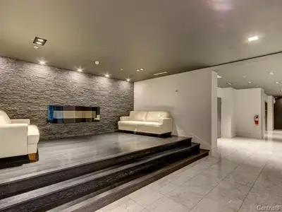 2 bed room located in downtown Montreal