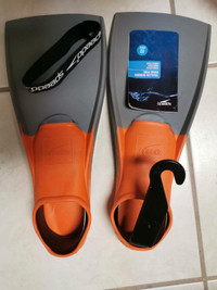 Speedo Fins - Size XXS for Kids wearing youth shoe size 1 to 3