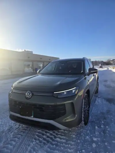 SEE INCENTIVES LISTED AT THE END! OUTSTANDING lease take-over opportunity for a brand new 2025 VW TI...