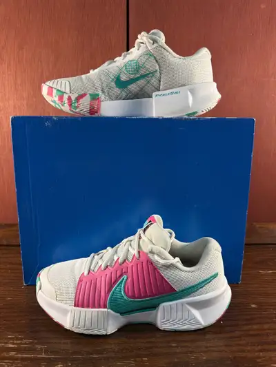 Nike Zoom Challenge White/Pink Women’s Pickleball Shoes Size 6,5, View more