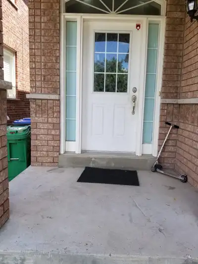 Three bedroom semi detached house for rent
