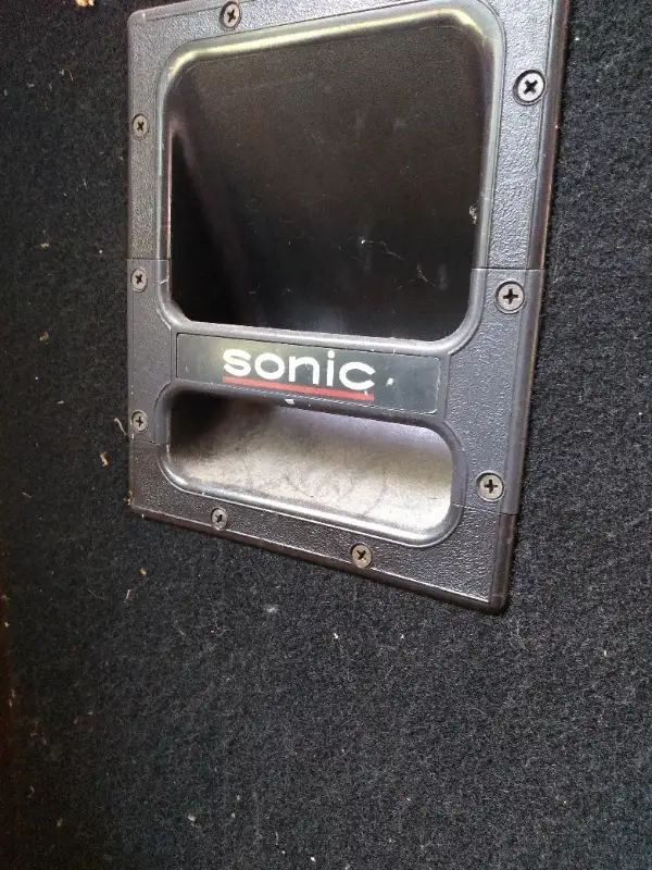 Band Equipment in Amps & Pedals in North Bay - Image 5