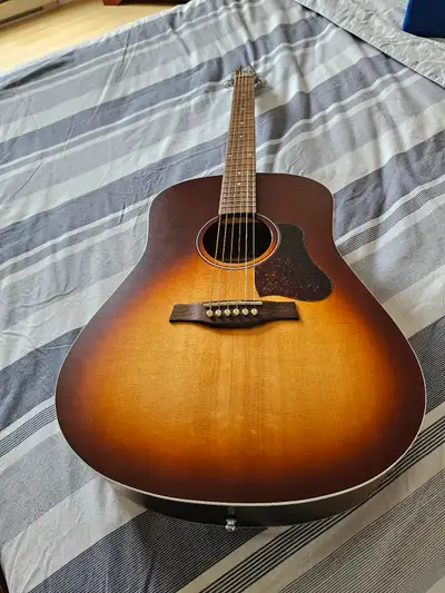Seagull Entourage Autumn Burst Acoustic Guitar - Like New, View more