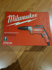 Milwaukee drywall gun