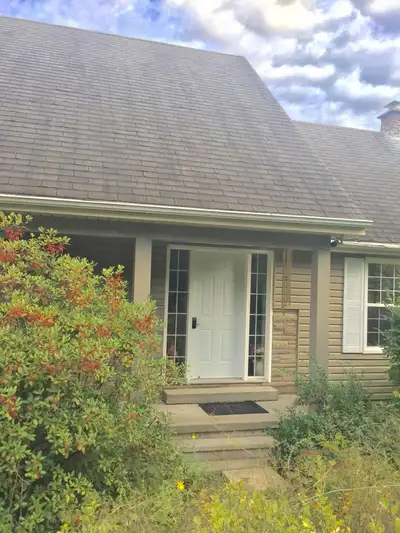 house for rent 3000sq ft on one acre 4 bed 4 baths etc