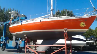 Bon voilier racer-cruiser de Paceship (N-E) Moteur Volvo 25CV diesel Grand-voile neuve, plusieurs au...