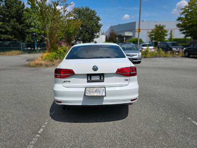2015 vw jetta Highline in Cars & Trucks in Delta/Surrey/Langley - Image 4