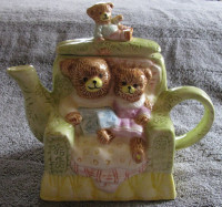 Vntg Canfloyd Teddy Bear Figural Ceramic Teapot Repaired Lid