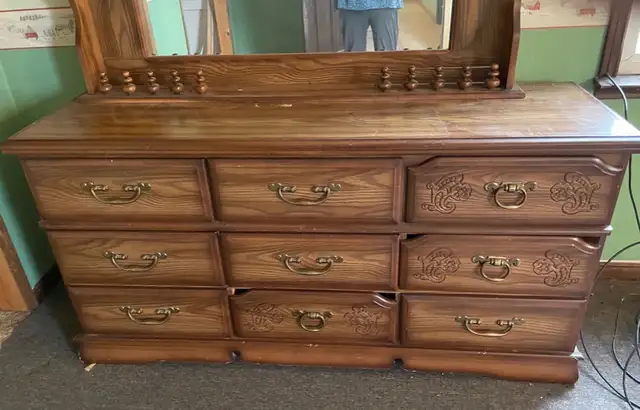 Dresser with Mirror solid wood with carved details in Dressers & Wardrobes in Peterborough - Image 4