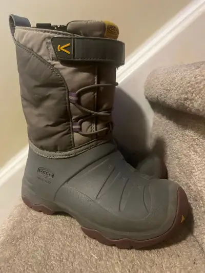 KEEN kids snow boots , View more